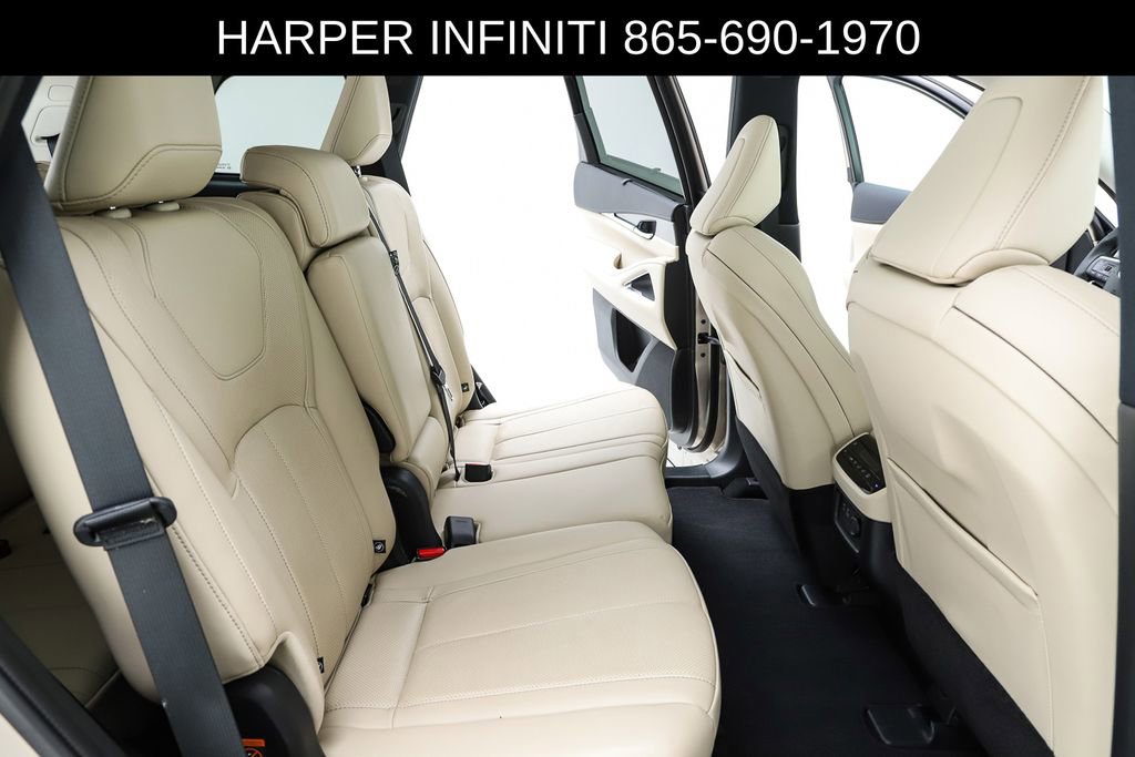 Used 2023 INFINITI QX60 Luxe w/ Vision Package FWD image 38