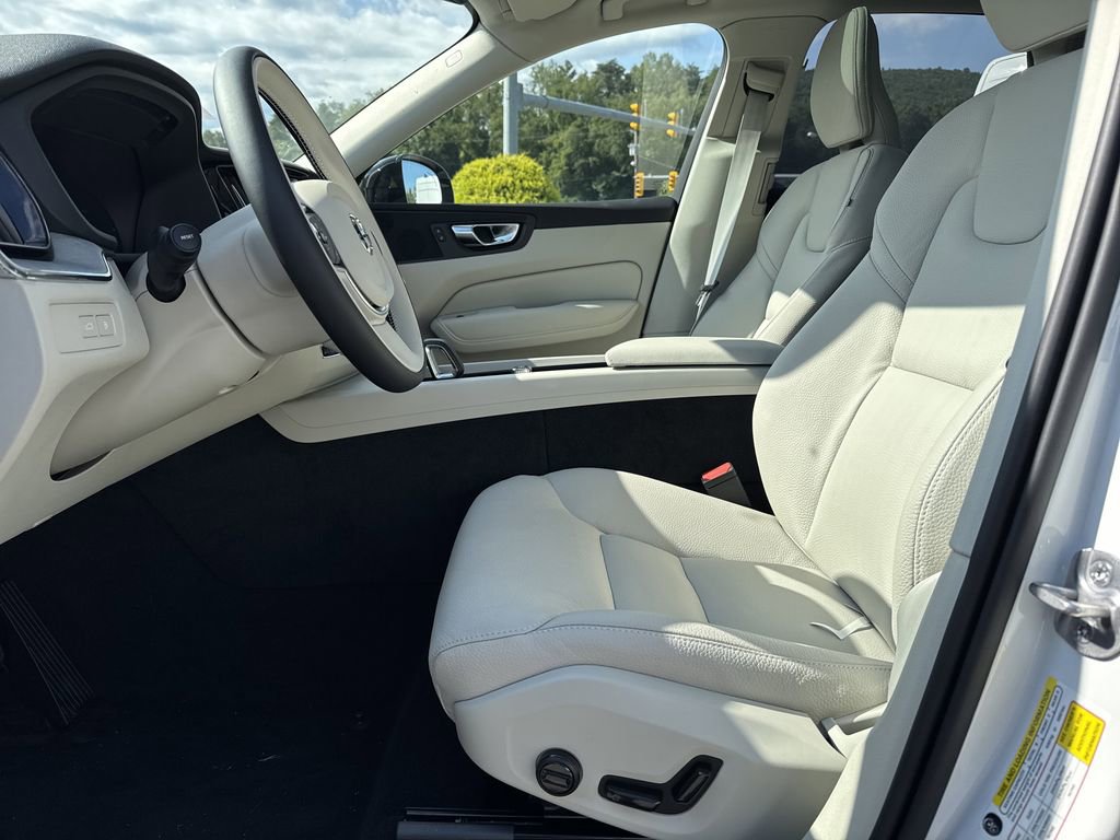New 2025 Volvo XC60 T8 Plus w/ Protection Package Premier image 17