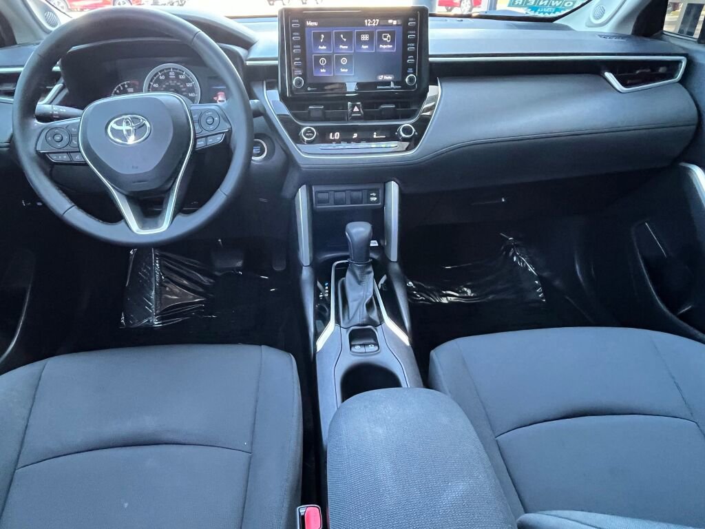 Used 2022 Toyota Corolla Cross LE w/ Moonroof Package FWD image 23