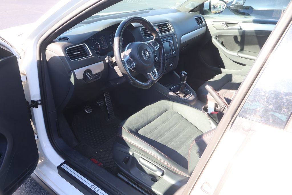 Used 2013 Volkswagen Jetta GLI image 7