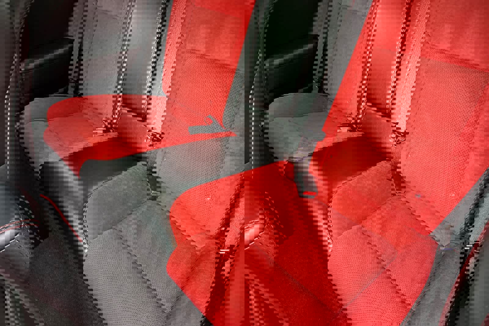 Used 2021 Dodge Challenger R/T w/ Plus Package image 4