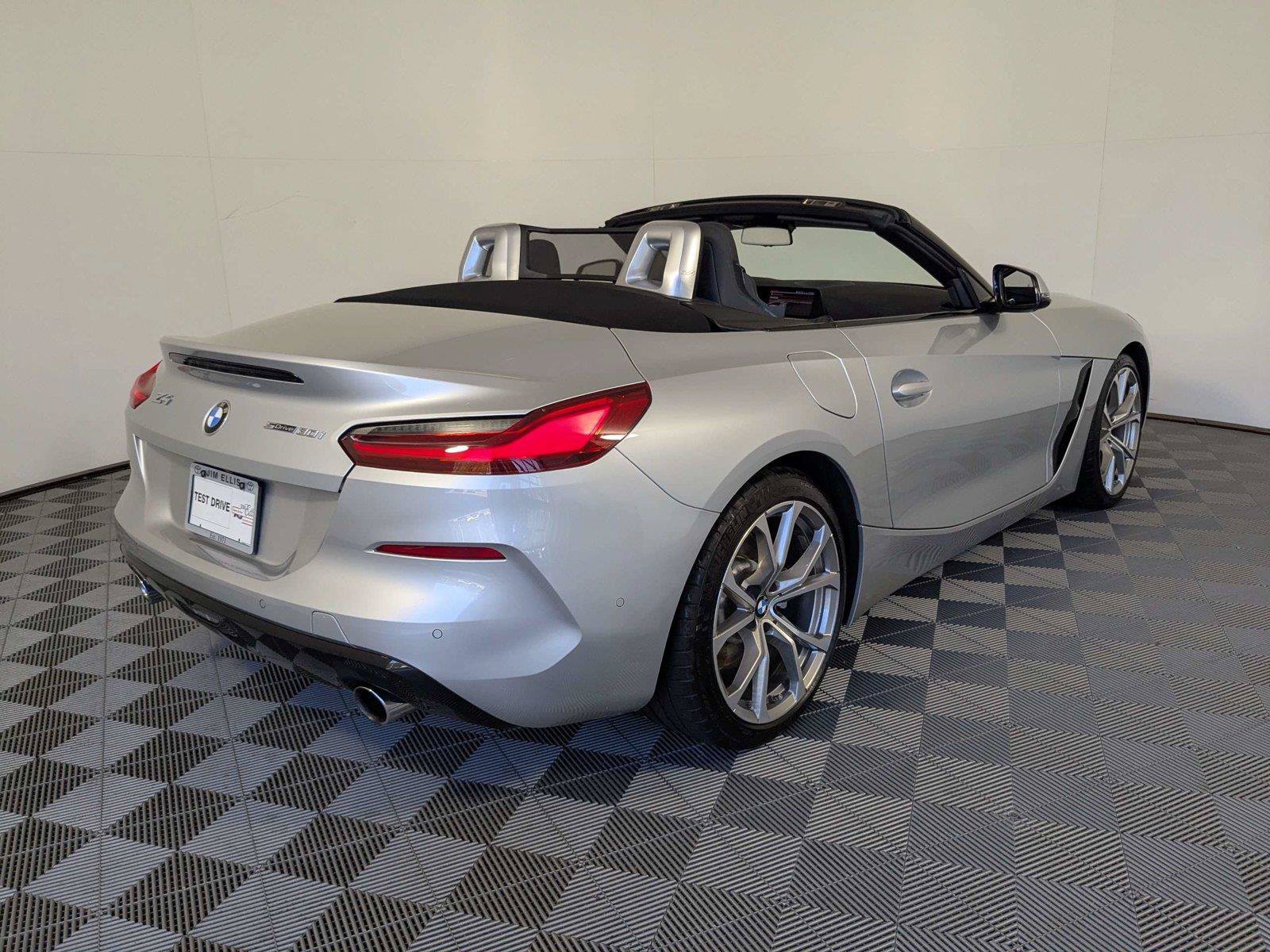 Used 2020 BMW Z4 sDrive30i w/ Convenience Package RWD image 4