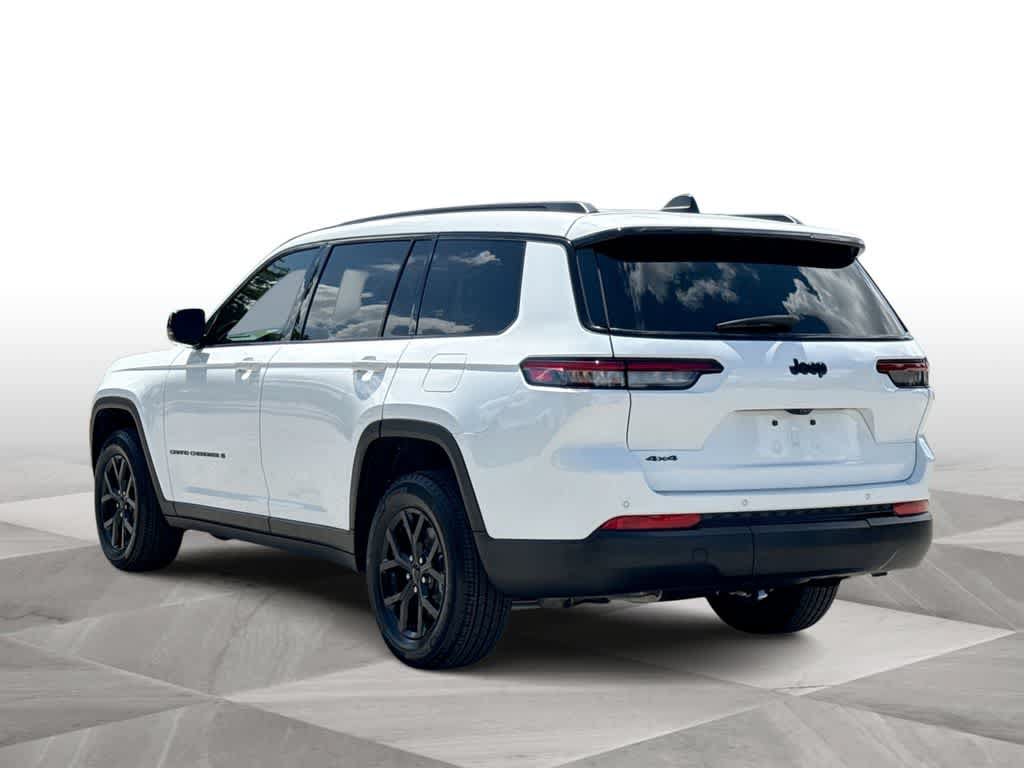 Used 2024 Jeep Grand Cherokee L Laredo AWD/4WD image 5