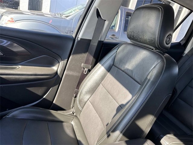 Used 2022 GMC Terrain SLT image 20