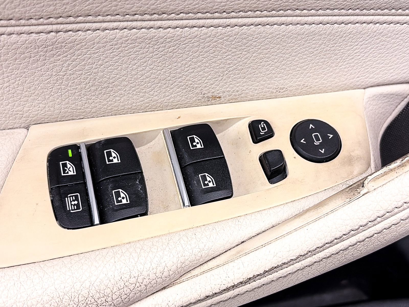 Used 2019 BMW 540i w/ Executive Package image 12