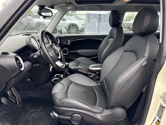 Used 2010 MINI Cooper S image 16