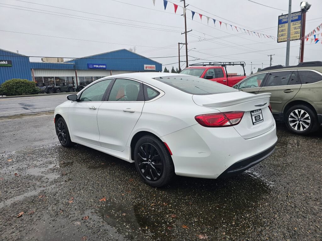 Used 2016 Chrysler 200 LX image 5