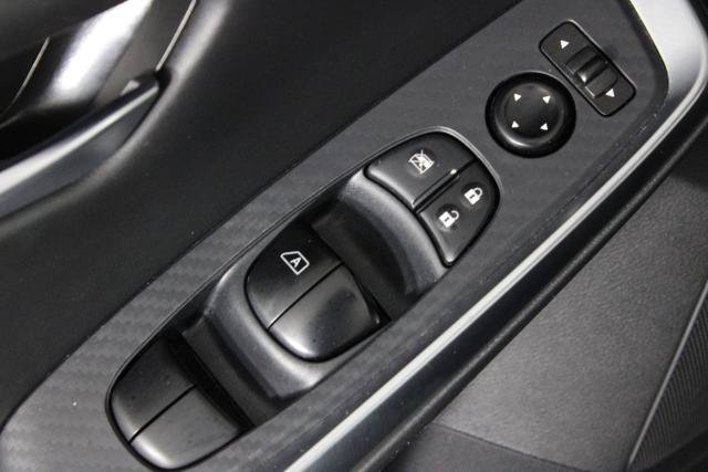 Certified 2025 Nissan Sentra SR FWD image 23