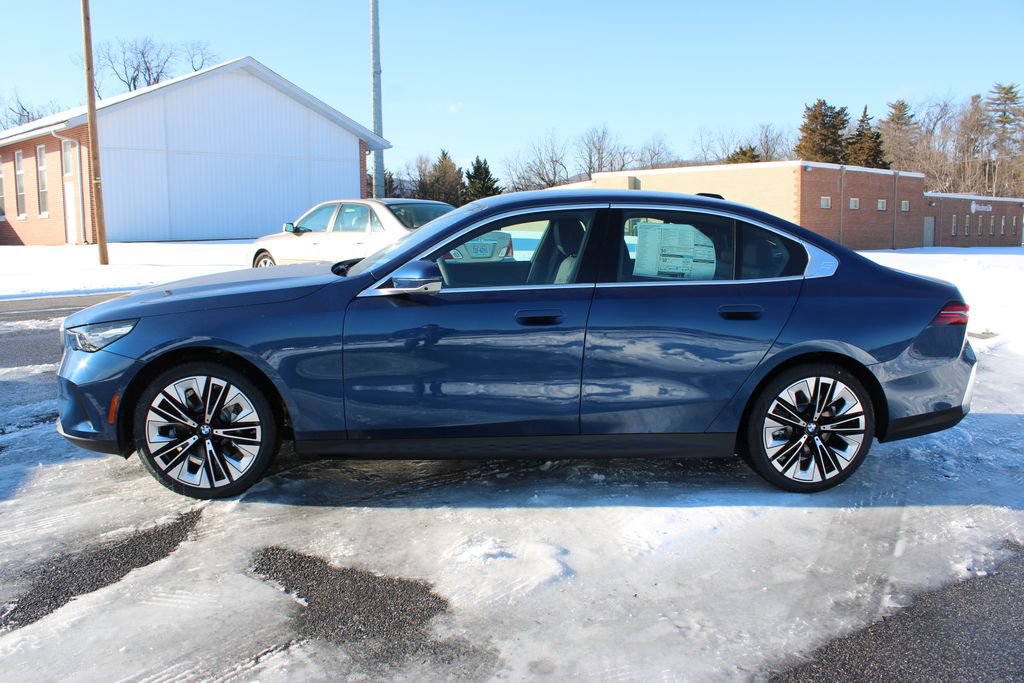 New 2026 BMW 530i xDrive AWD/4WD image 5