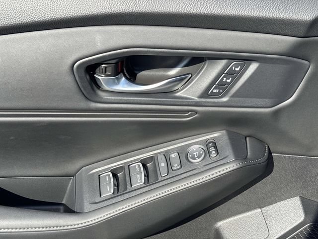 Used 2025 Honda Accord Sport image 18