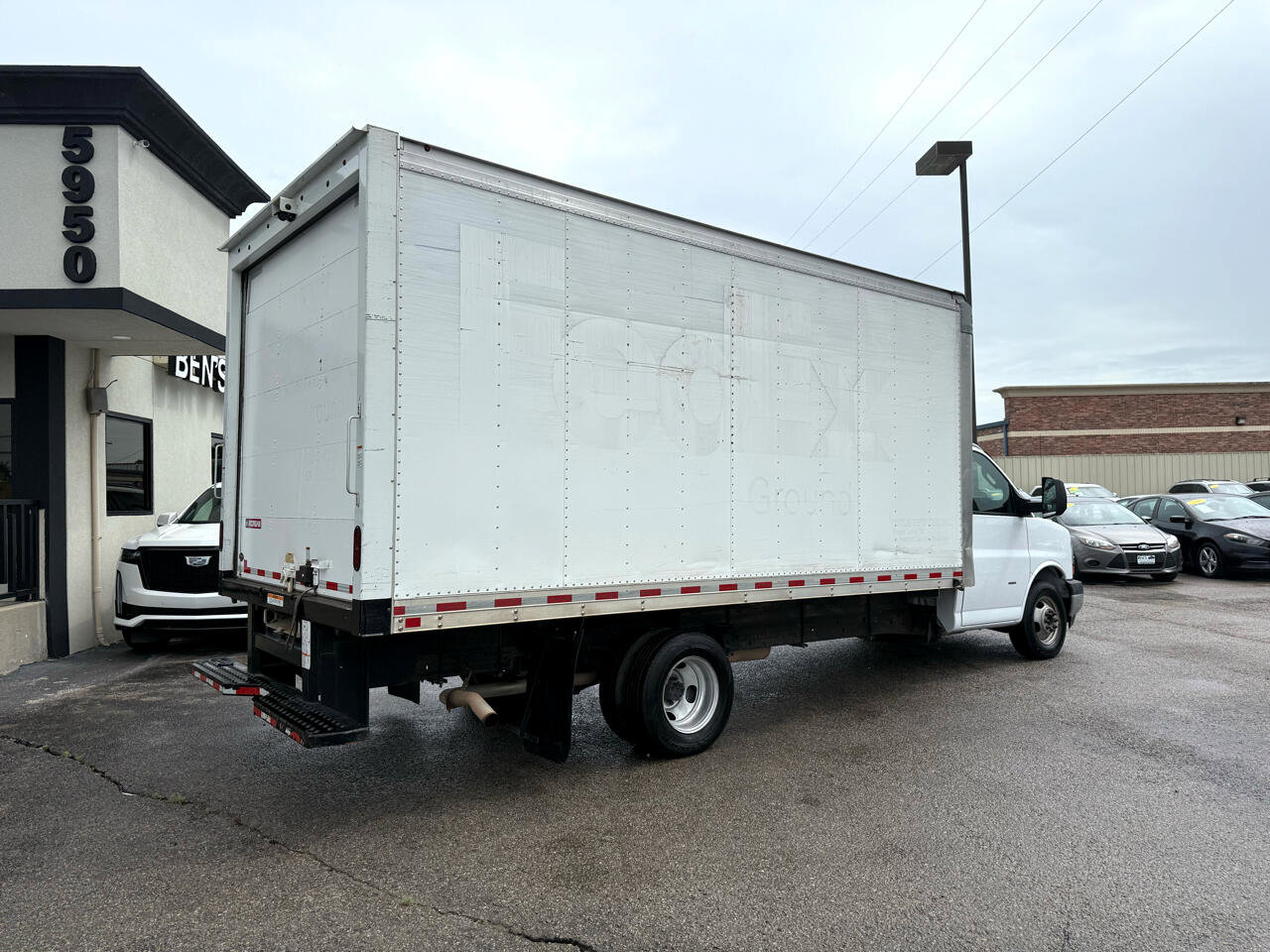 Used 2020 Chevrolet Express 3500 Extended w/ Power Convenience Package image 6