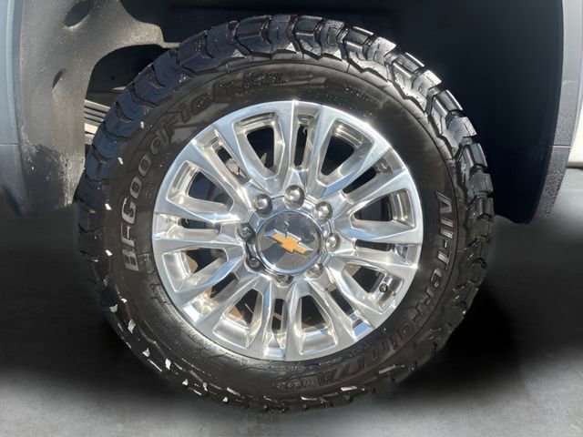 Used 2023 Chevrolet Silverado 2500 High Country AWD/4WD image 10