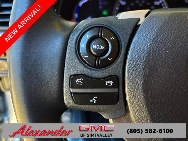 Used 2015 Lexus CT 200h w/ Navigation Package FWD image 22