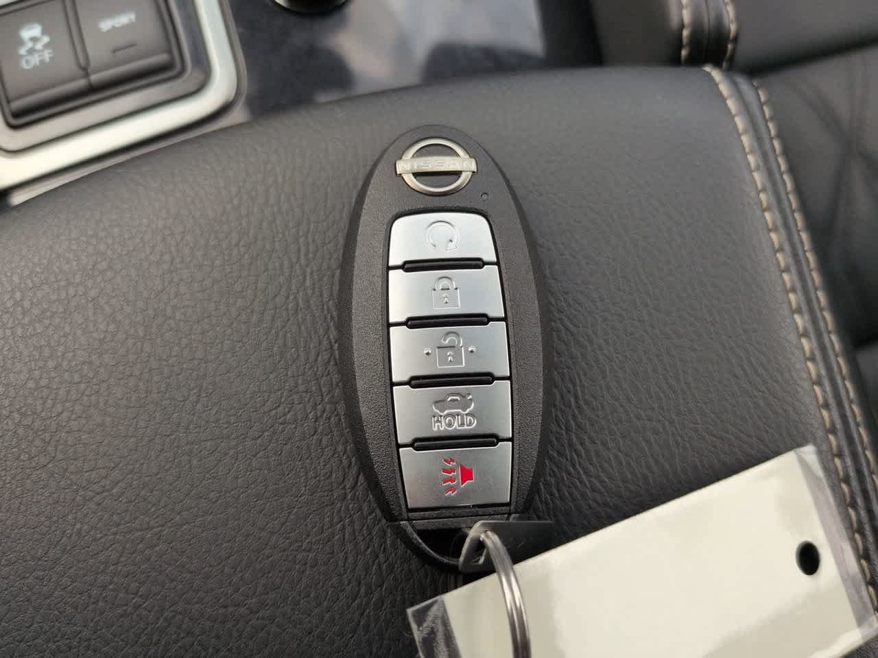 Used 2023 Nissan Maxima Platinum w/ Sport Mat Group FWD image 29