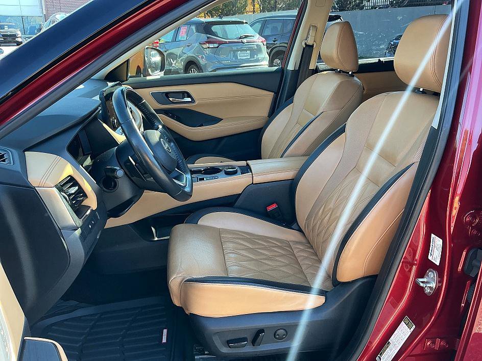 Certified 2023 Nissan Rogue Platinum w/ Platinum Premium Package image 14