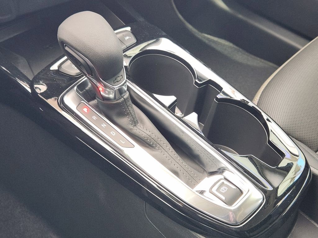 New 2026 Chevrolet Trax ACTIV w/ Sunroof Package FWD image 15
