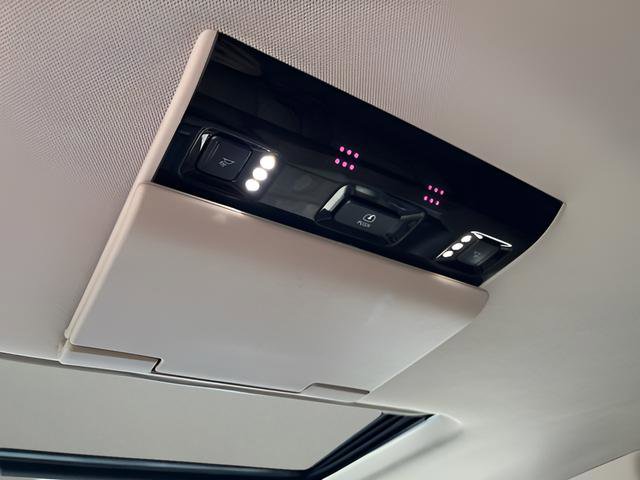 Used 2019 Chevrolet Tahoe LT image 33