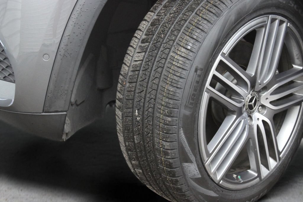 Used 2023 Mercedes-Benz GLS 450 4MATIC image 48