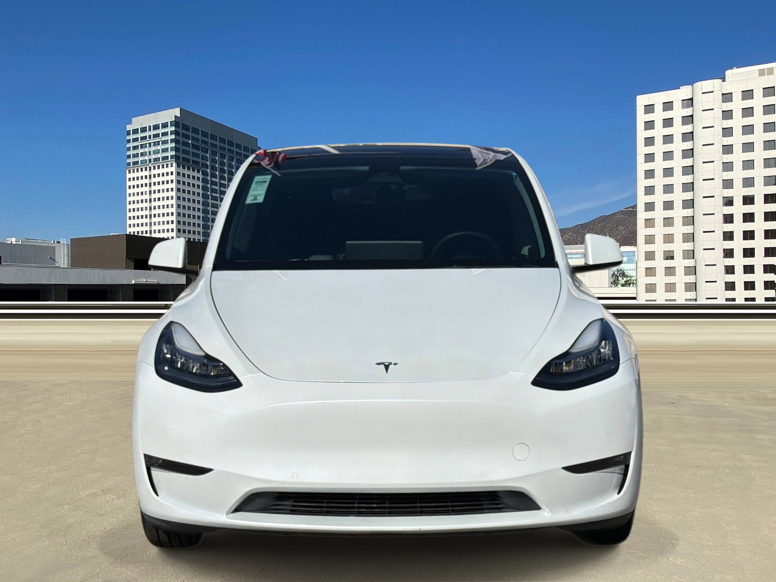 Used 2023 Tesla Model Y Long Range AWD/4WD image 2