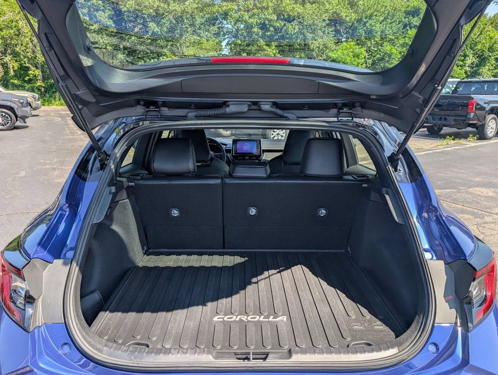 Certified 2025 Toyota Corolla XSE FWD image 16