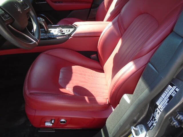 Used 2022 Maserati Levante GT image 10