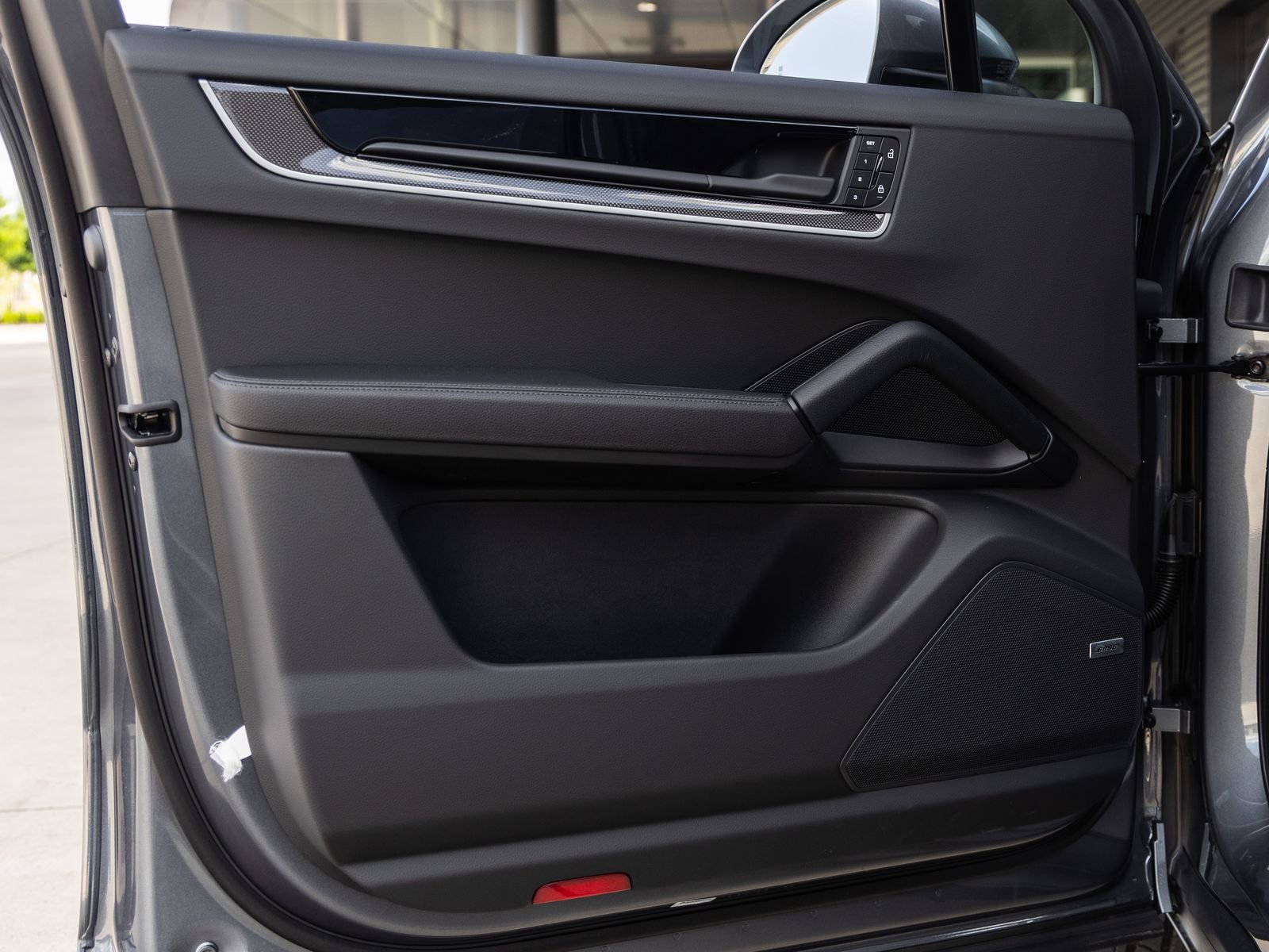 New 2026 Porsche Cayenne S image 19