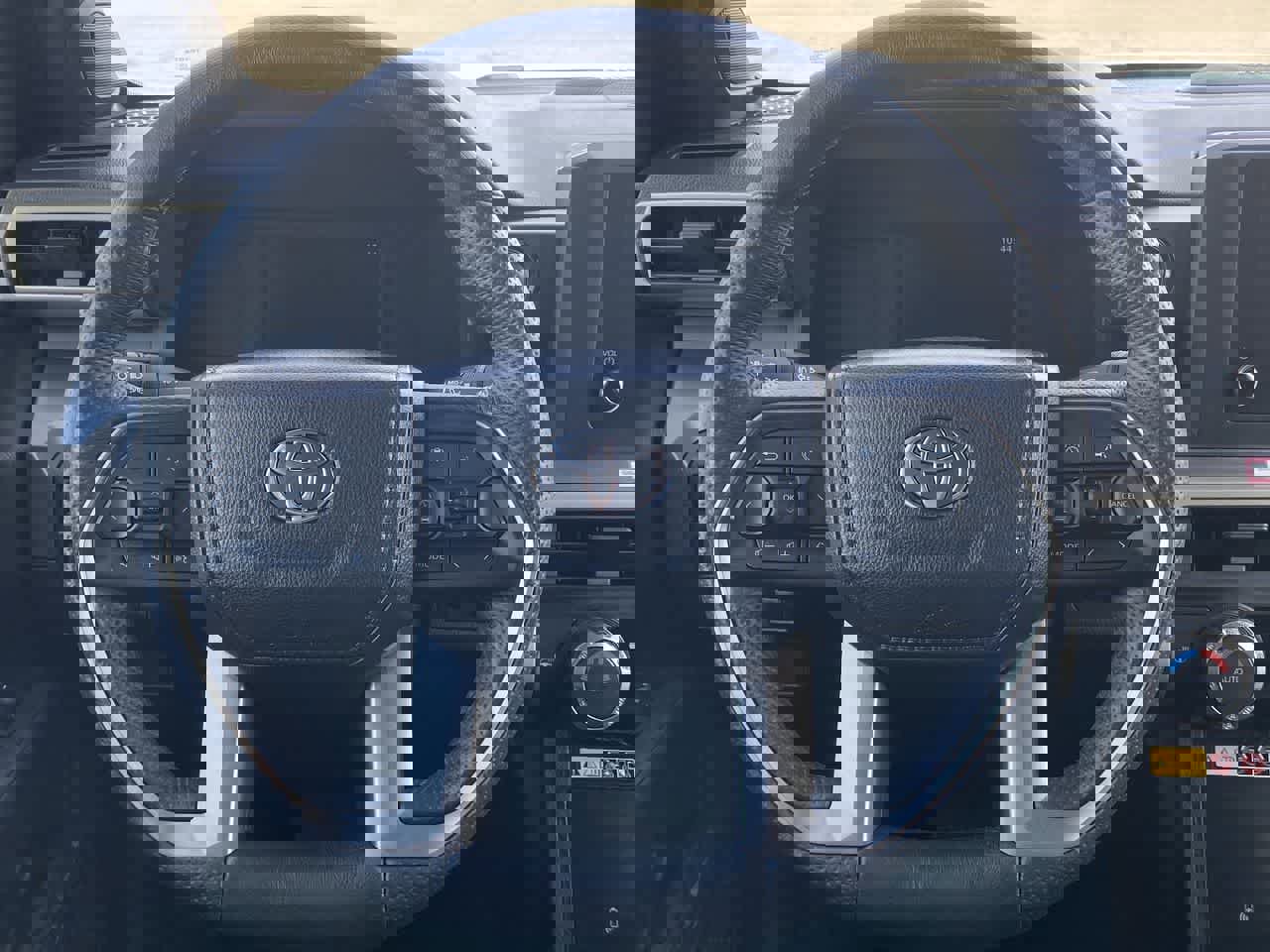 Certified 2024 Toyota Tacoma SR5 AWD/4WD image 27