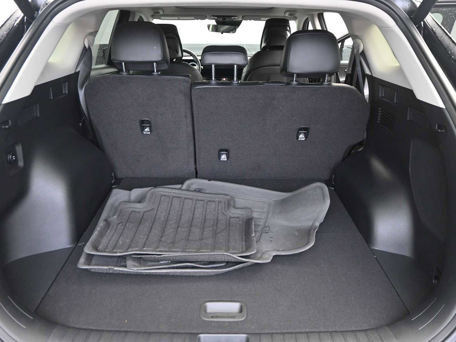 Used 2025 Kia Sportage SX image 12