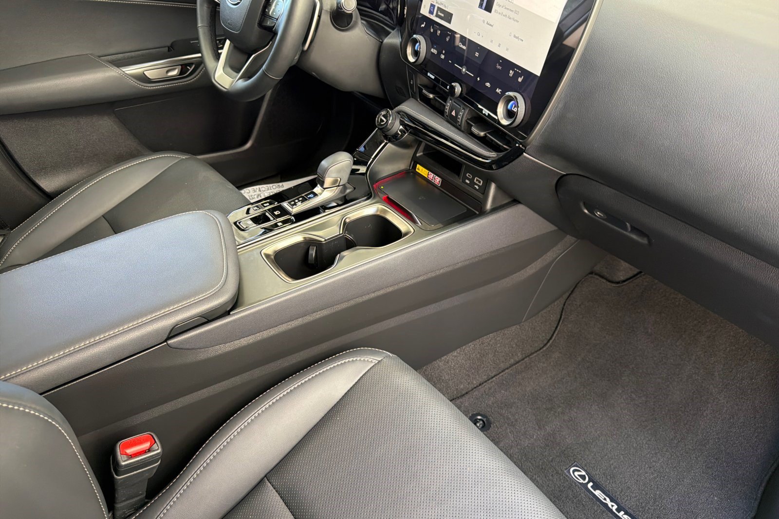 Used 2025 Lexus NX 350h AWD w/ Accessory Package (P5) image 20