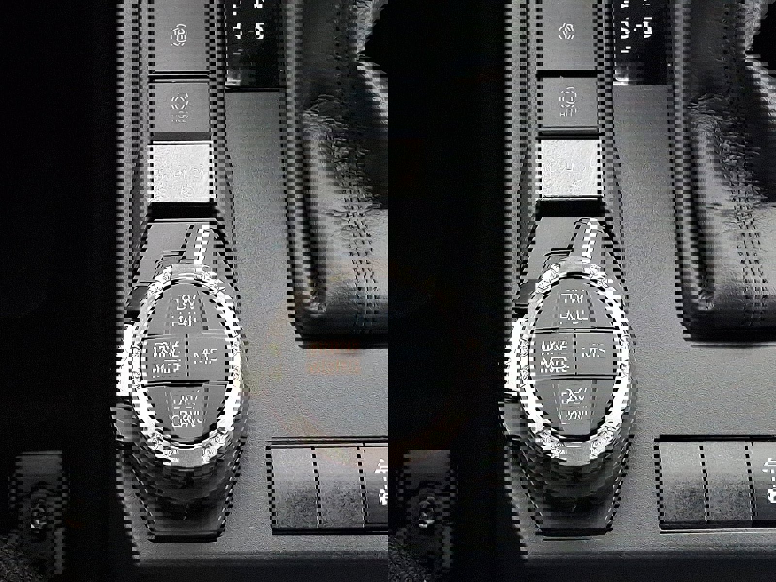 Certified 2025 Toyota 4Runner TRD Off-Road image 26