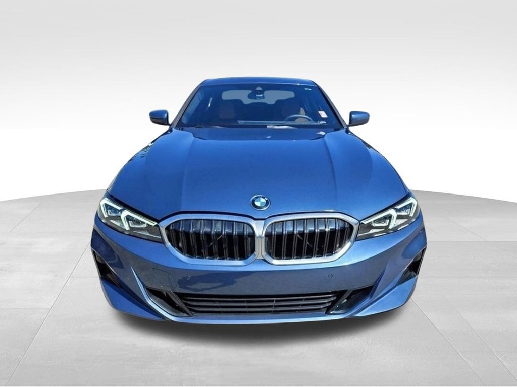 Used 2025 BMW 330i xDrive Sedan w/ Premium Package AWD/4WD image 8