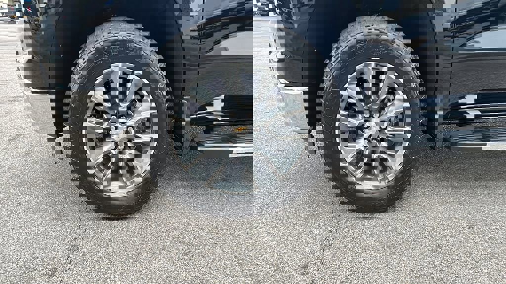 New 2026 Chevrolet Silverado 1500 LT image 9