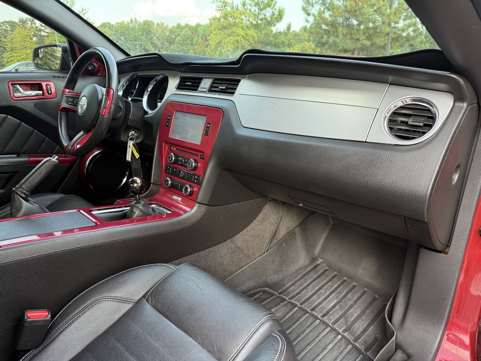 Used 2013 Ford Mustang GT Premium image 23