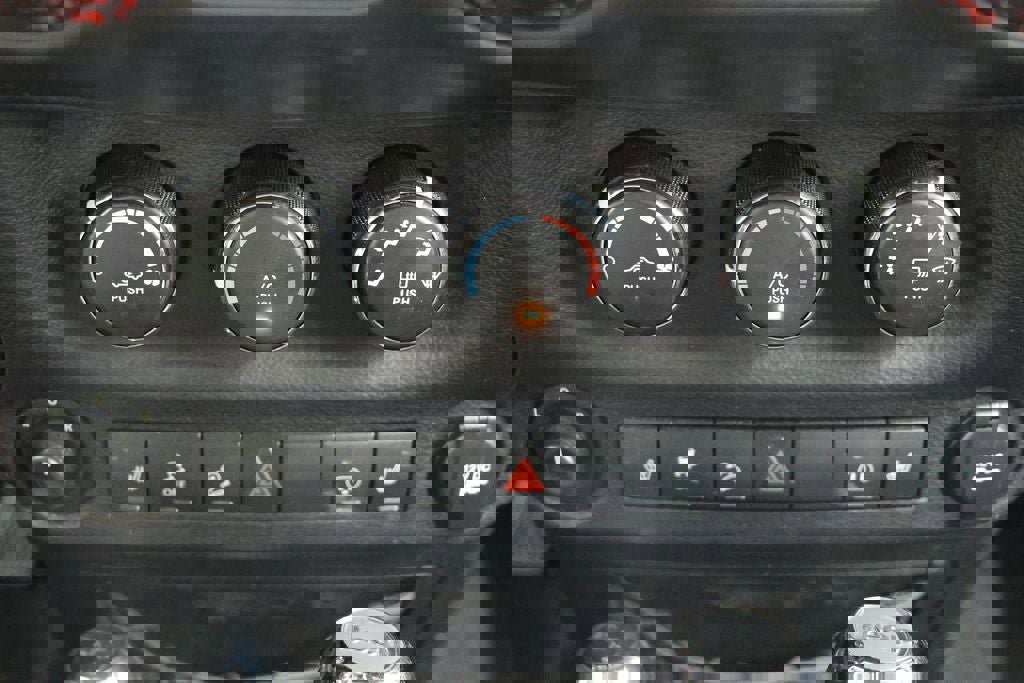 Used 2017 Jeep Wrangler Unlimited Sport image 23