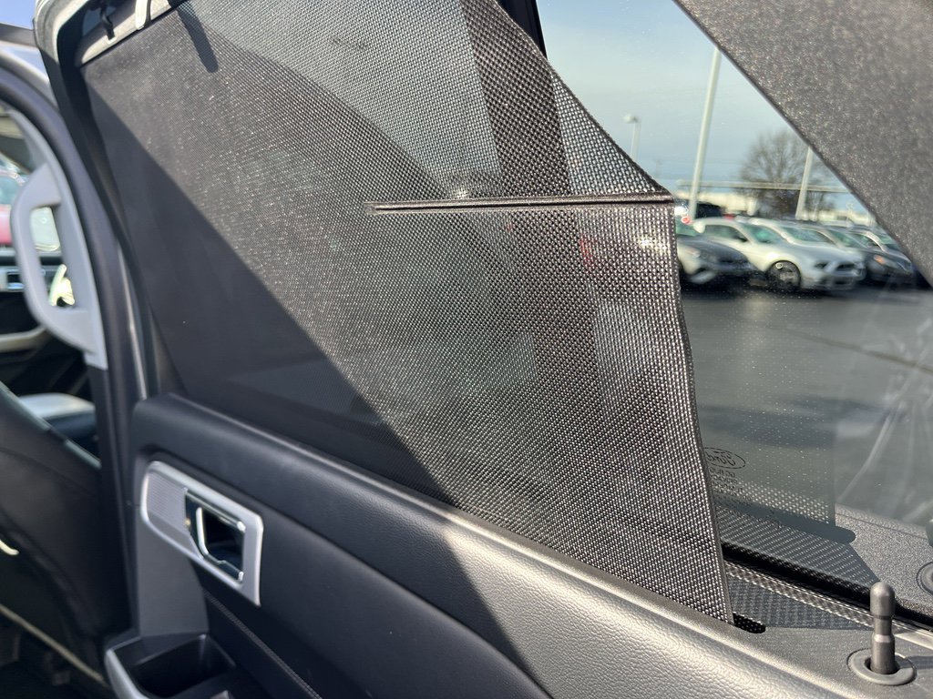 Used 2022 Ford Explorer Limited w/ Equipment Group 301A image 28