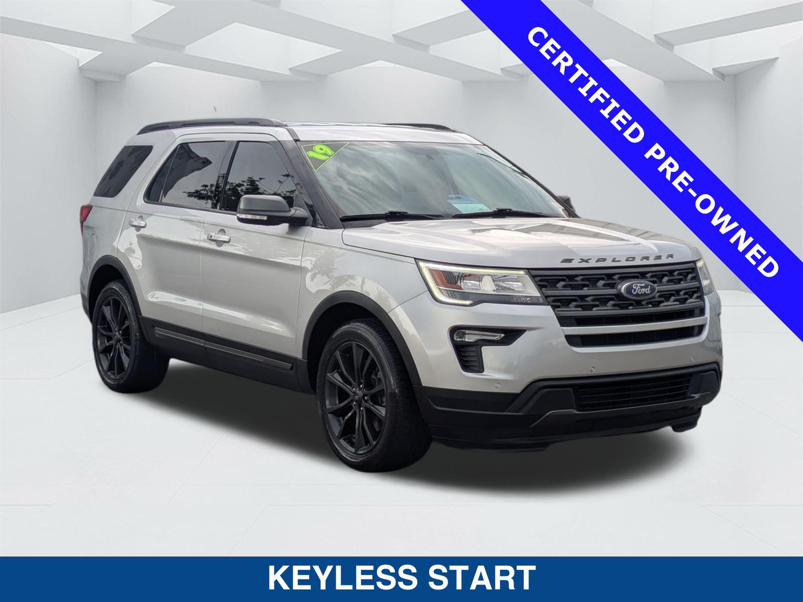 Certified 2019 Ford Explorer XLT w/ Equipment Group 202A FWD video 3