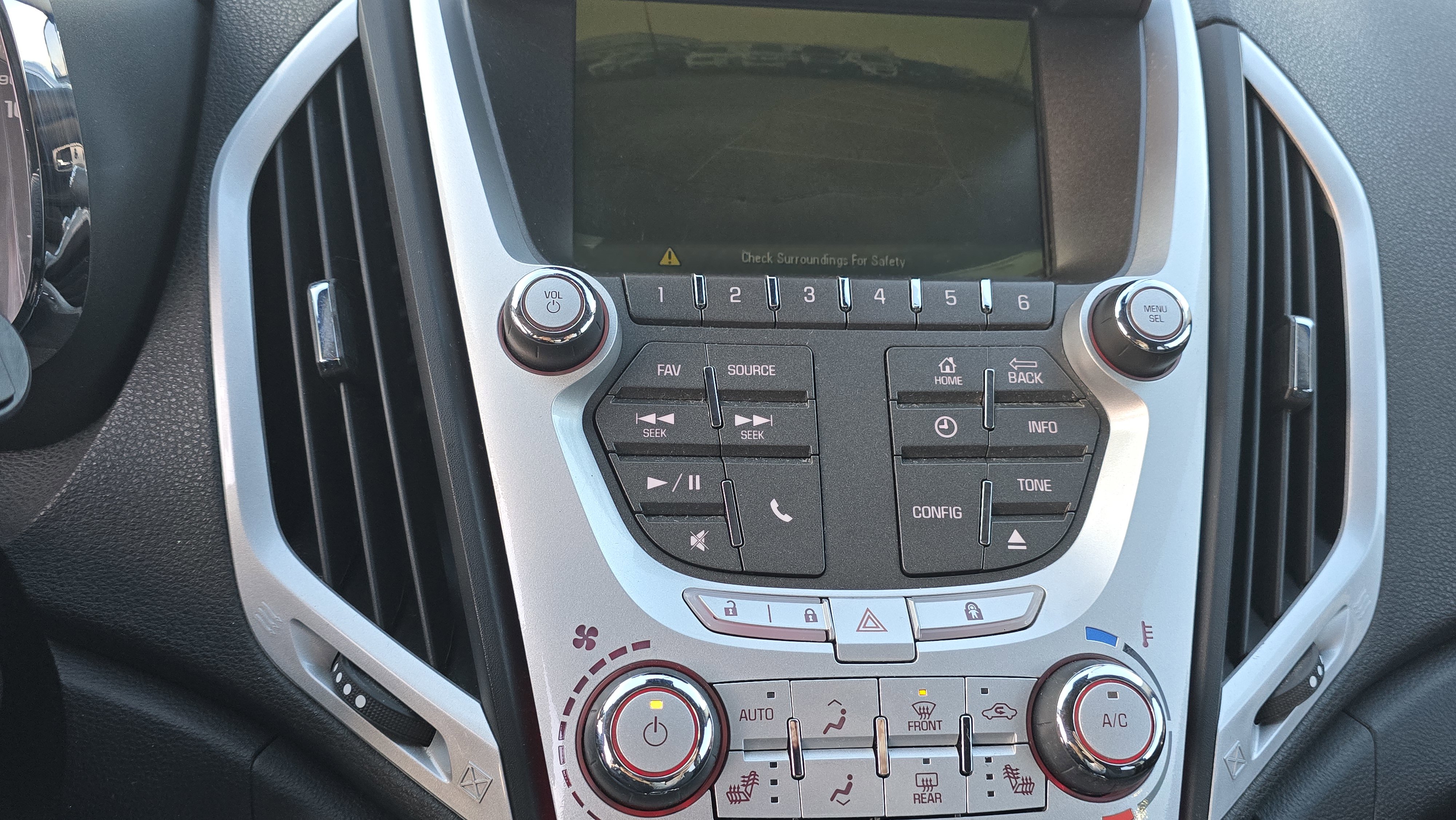 Used 2015 GMC Terrain SLE w/ Chrome Edition image 13