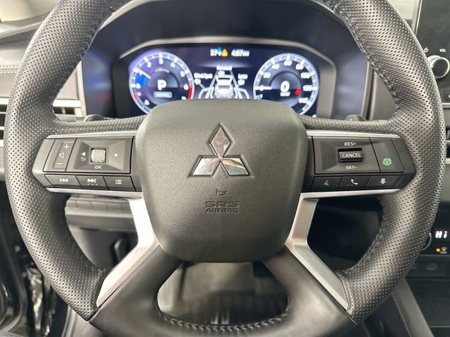 Used 2024 Mitsubishi Outlander SE image 21