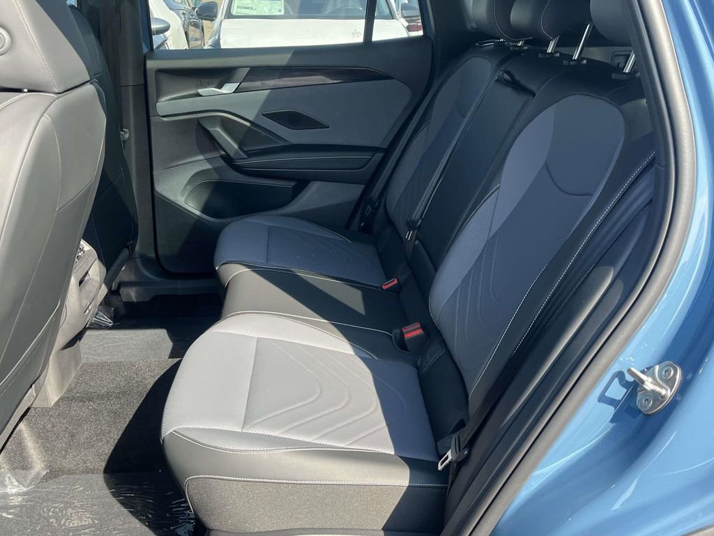New 2026 Volkswagen Tiguan SE R-Line AWD/4WD image 9