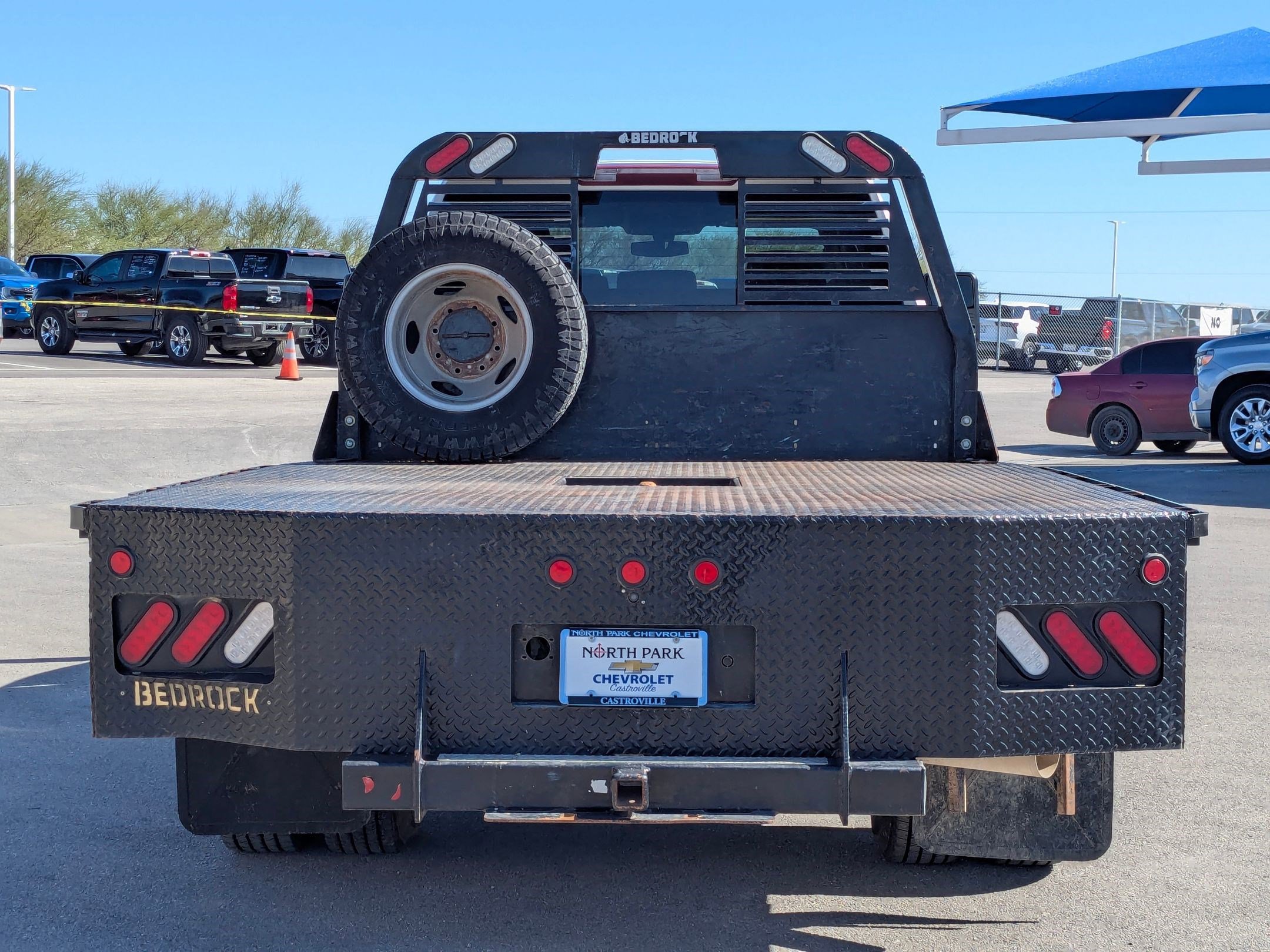 Used 2022 Chevrolet Silverado 3500 LT w/ Convenience Package image 6