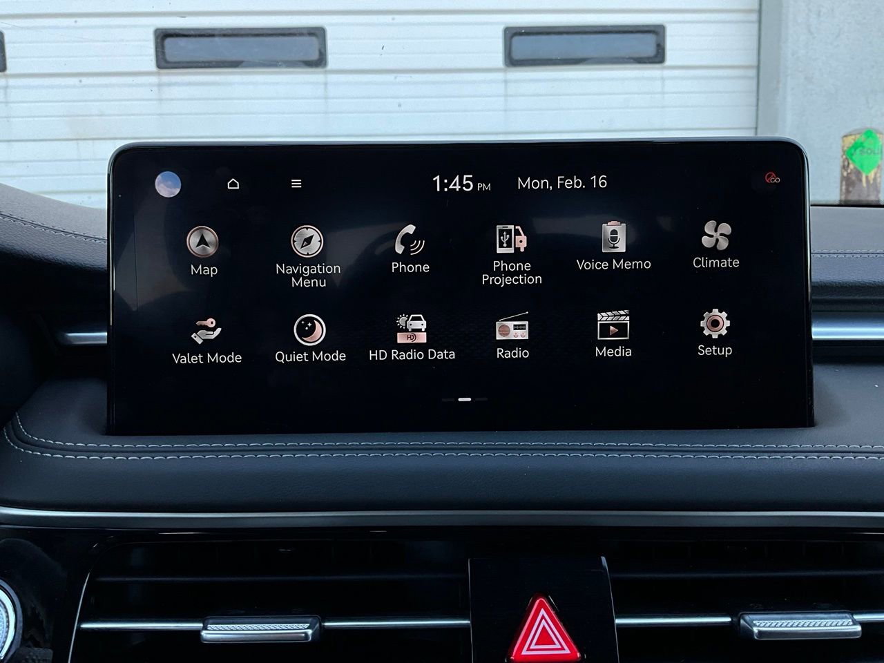 Used 2025 Genesis G70 2.5T image 27