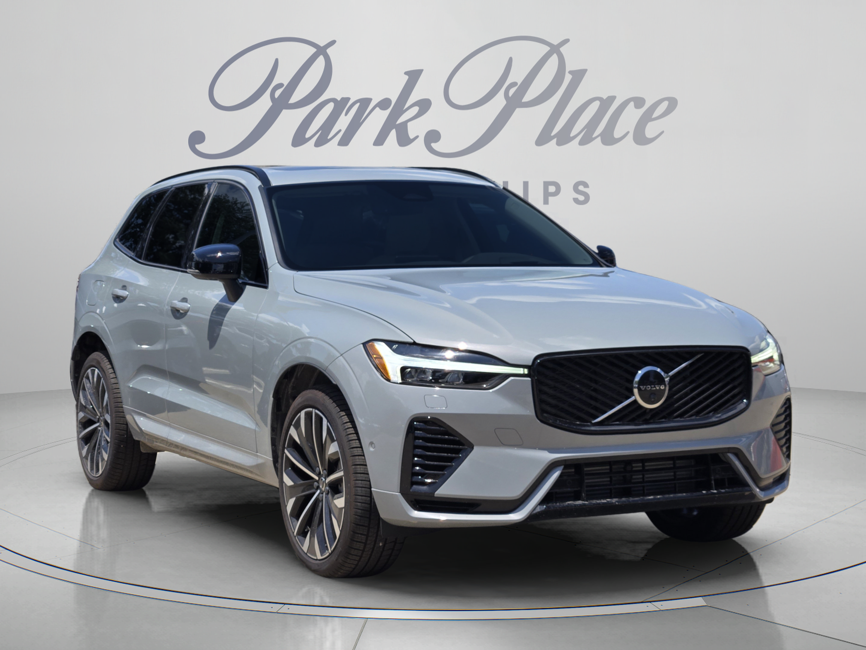 New 2026 Volvo XC60 T8 Ultra w/ Protection Package Premier AWD/4WD image 8
