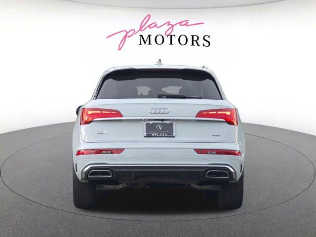 Certified 2023 Audi Q5 2.0T Premium w/ Convenience Package AWD/4WD image 6
