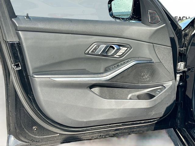 Used 2023 BMW 330i Sedan w/ Driving Assistance Package image 22