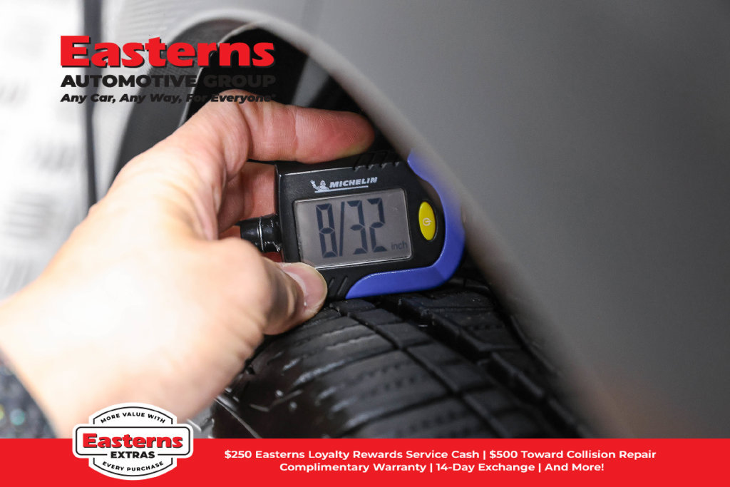 Used 2024 Subaru Forester Premium AWD/4WD image 32