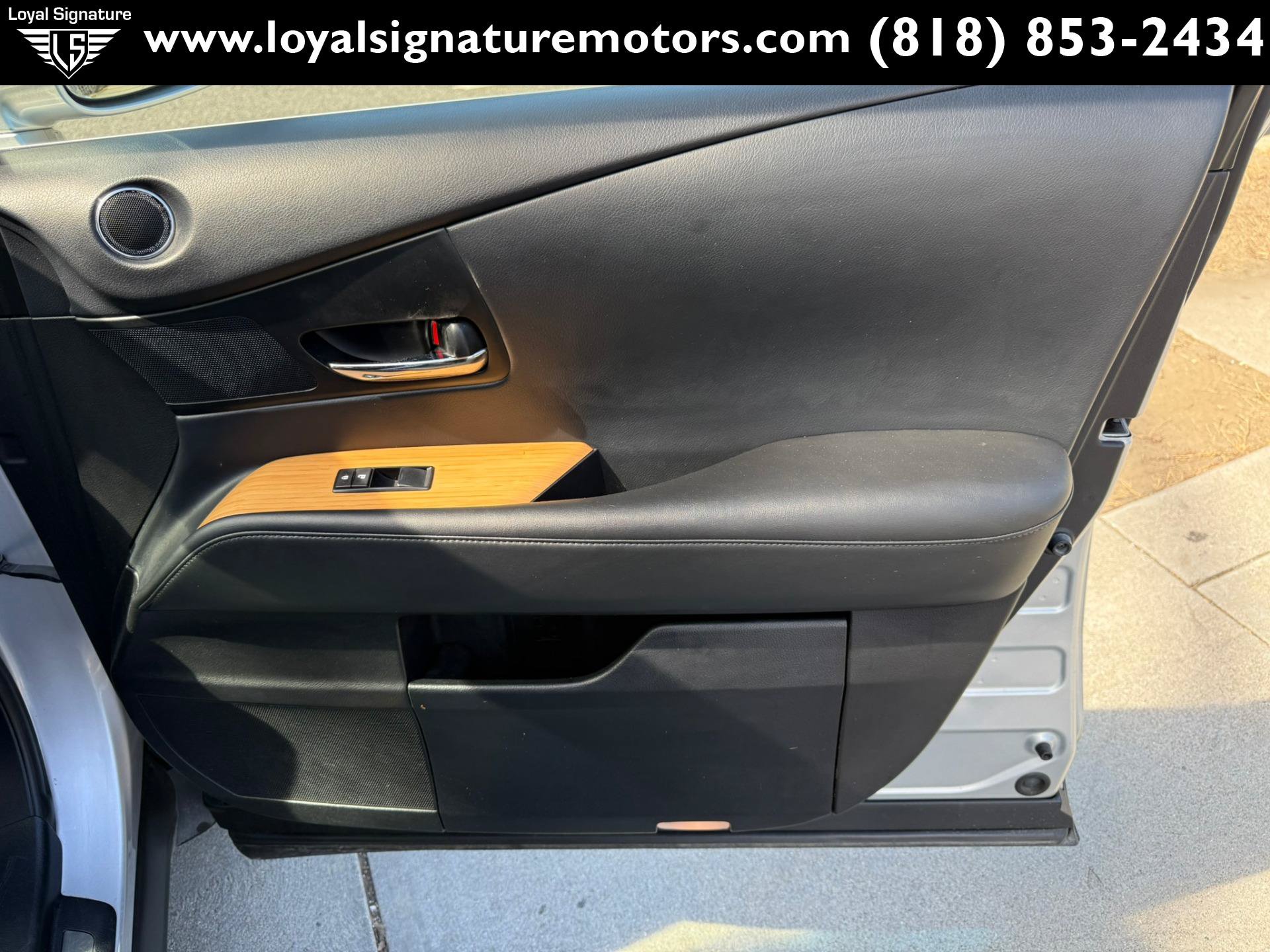 Used 2014 Lexus RX 450h FWD image 39