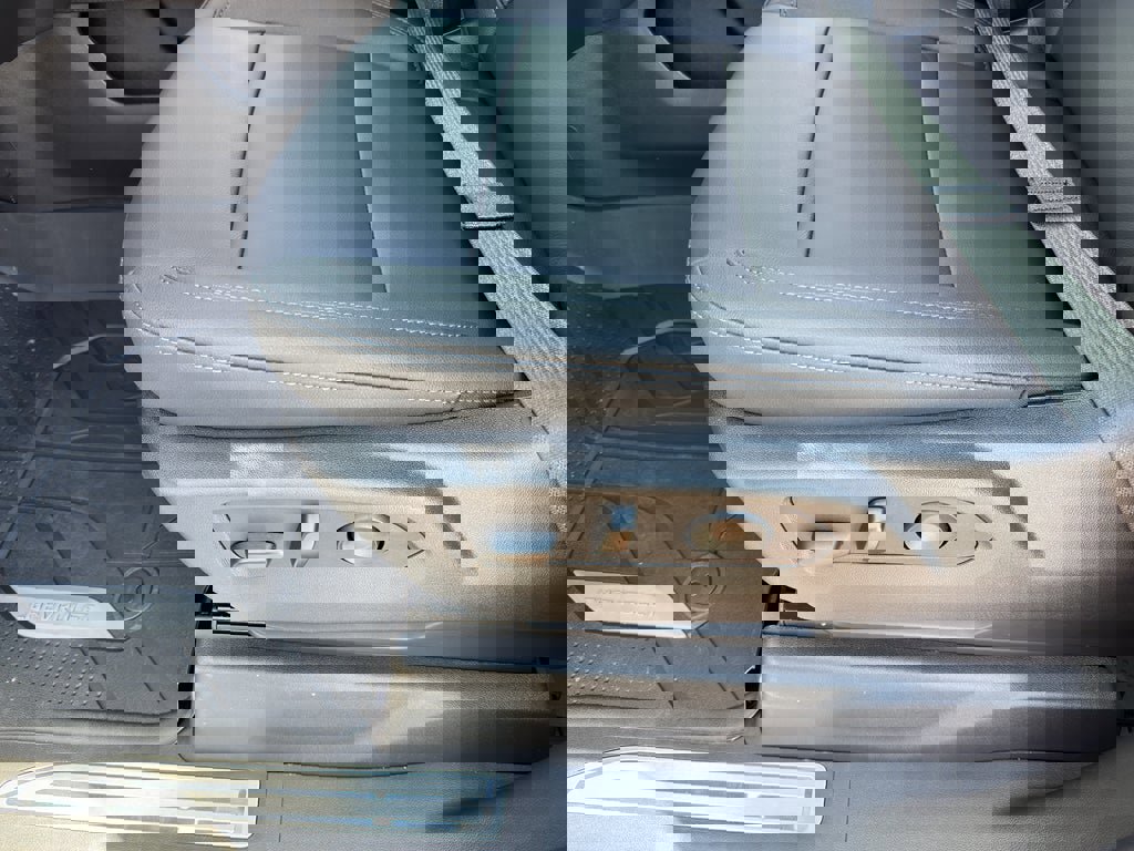 New 2026 Chevrolet Silverado 1500 LT w/ Leather Package image 13