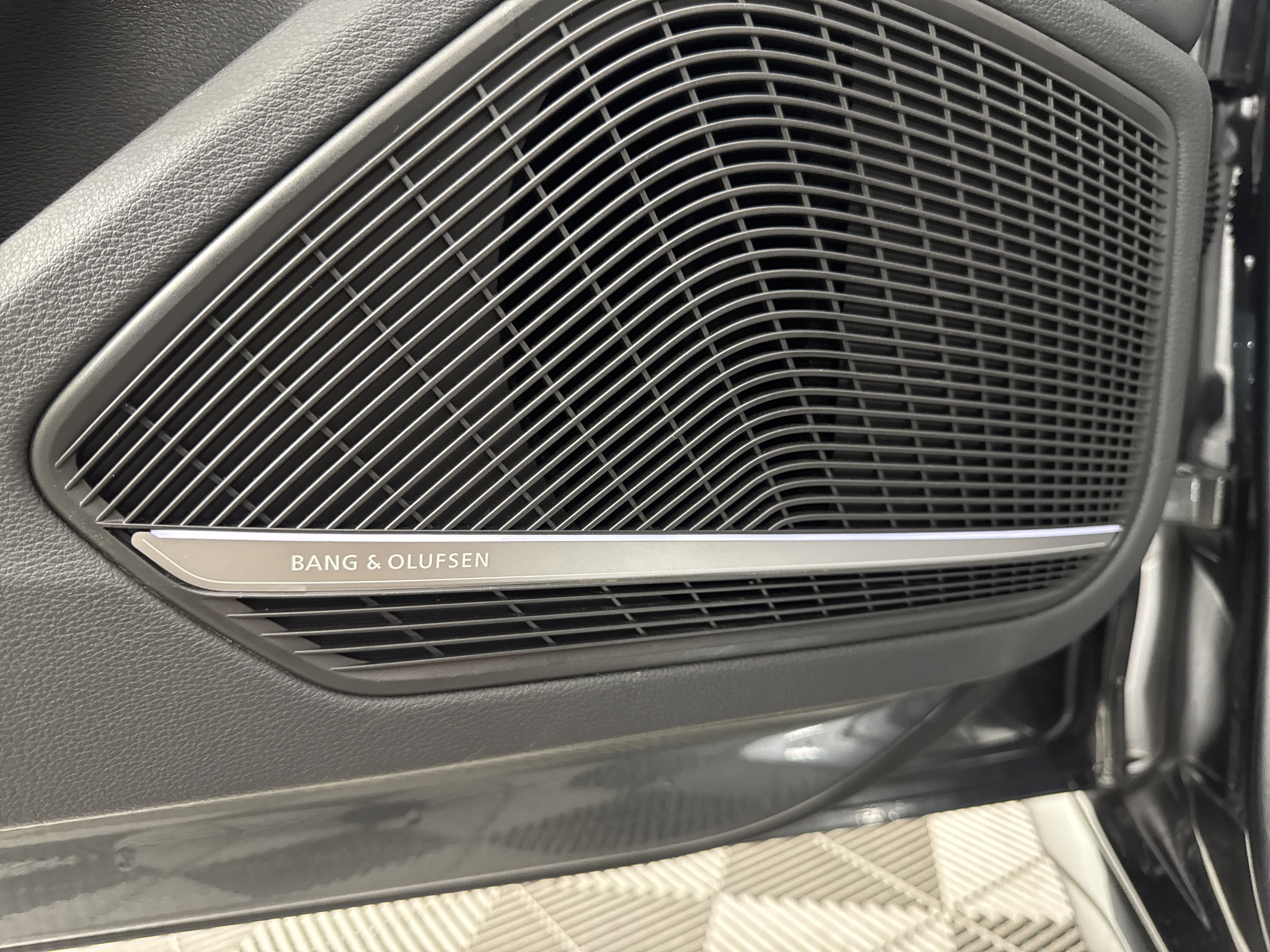 Used 2021 Audi A4 2.0T Premium Plus w/ Premium Plus Package image 18