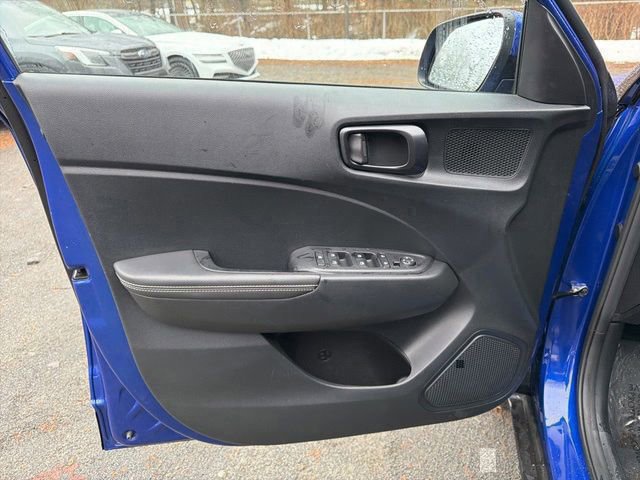 Certified 2023 Hyundai Venue Limited image 17