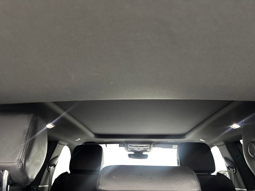 Used 2023 Land Rover Range Rover Evoque S image 72